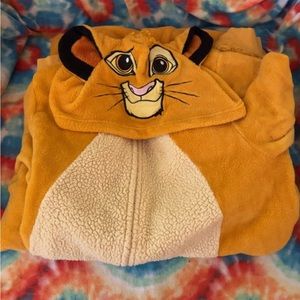Simba onesie selling for 25 dont fit anymore only worn twice